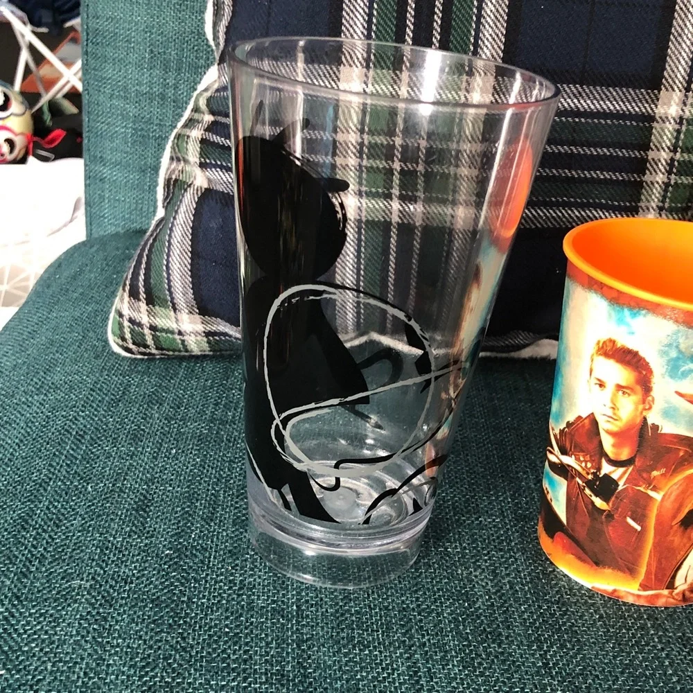 🛍️ Disney Drinkware Set